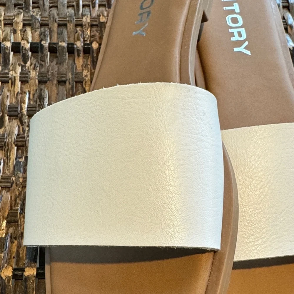 Fitory White Slide Sandals Women’s Size‎ 6 New
